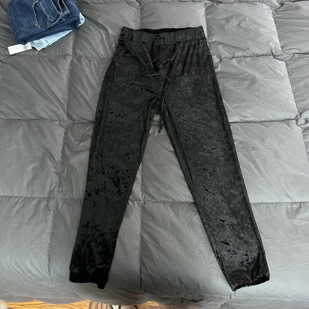 Never Worn Lightweight Velour Black Joggers/Pants Size S